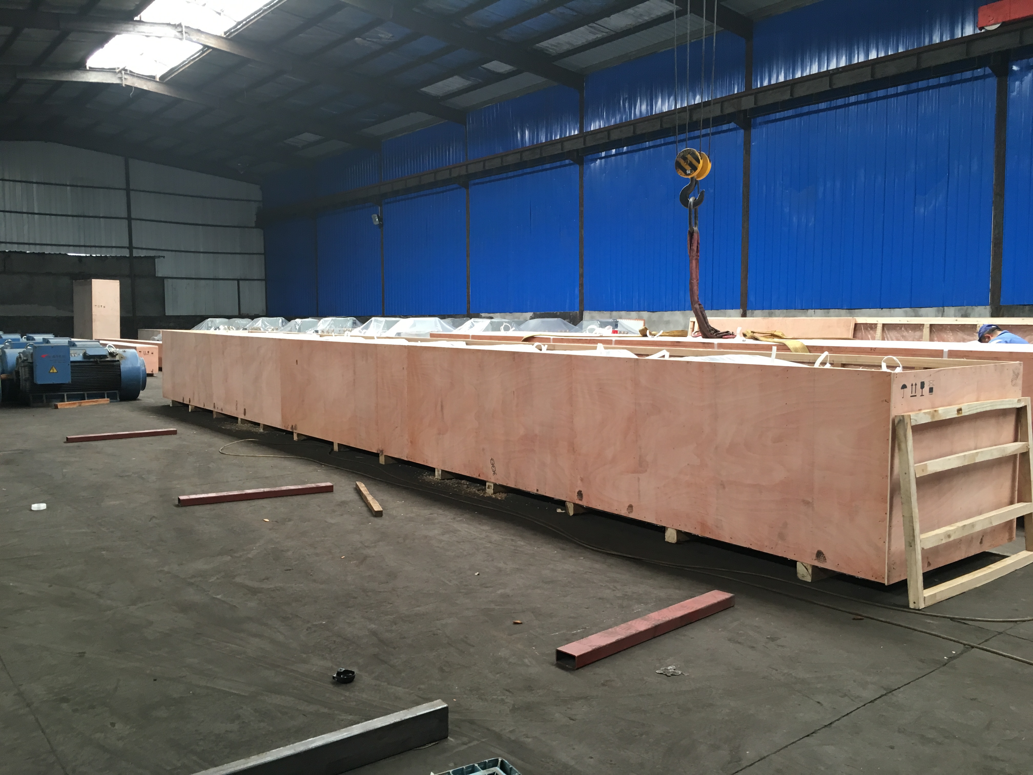 株洲鴻欣達包裝,出口免熏蒸復合包裝箱,可折疊復合包裝,紙質(zhì)包裝,木制包裝,真空包裝,大型鋼構(gòu)包裝箱